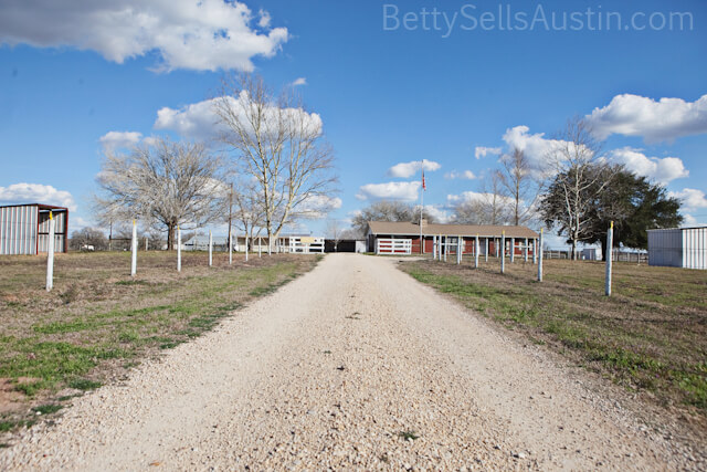 Caldwell county horse property
